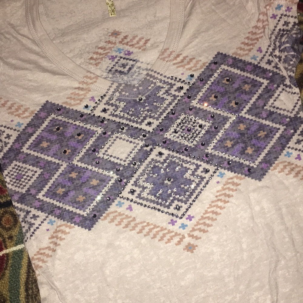 Tee - Picture 2 of 5
